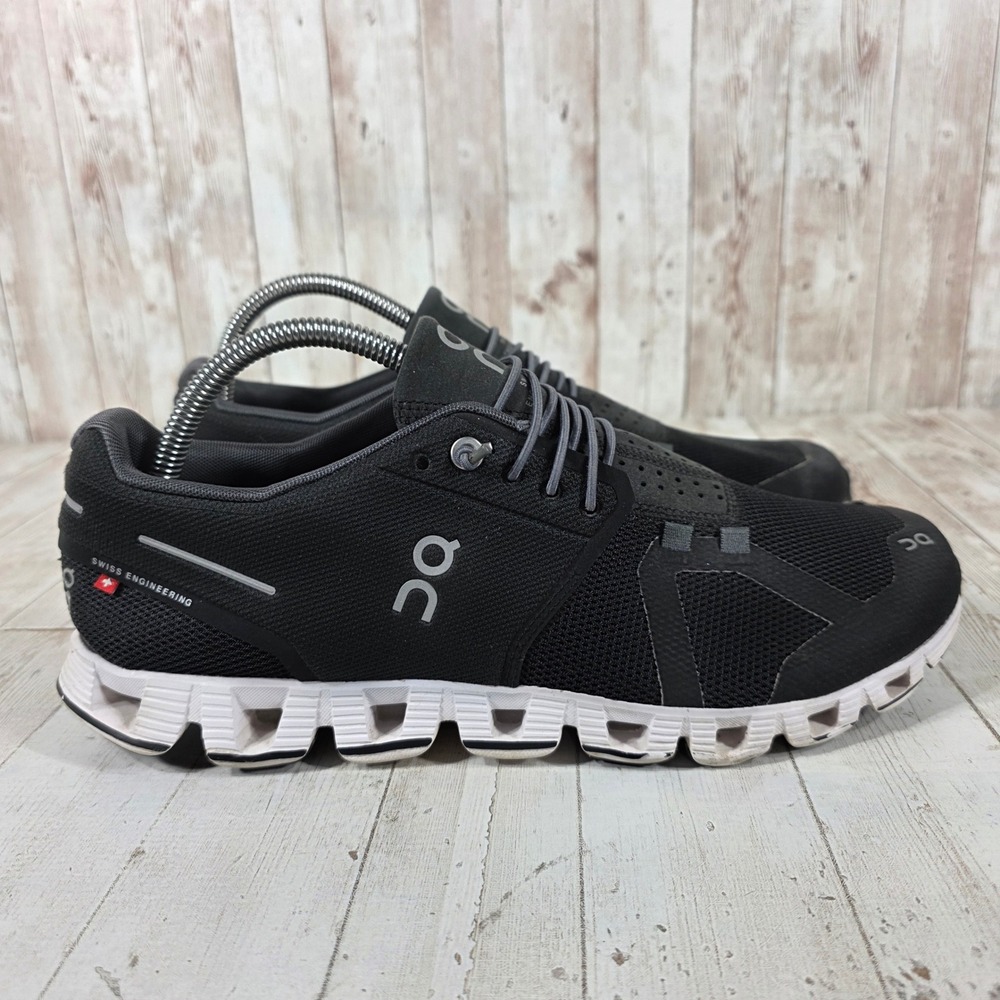 On Running Cloud Womens 10 Black White Swiss Engineering Sneakers Low Top Shoes